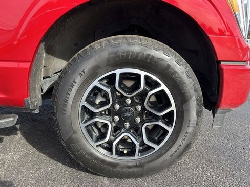 Used 2022 Ford F150 XLT w/ Equipment Group 302A High image 17