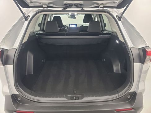 Used 2025 Toyota RAV4 XLE image 36