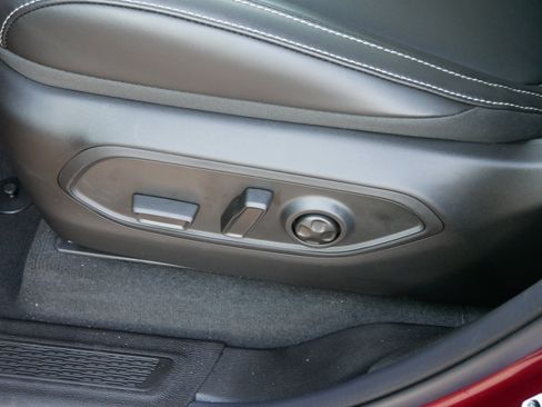 New 2025 Jeep Grand Cherokee L Limited w/ Black Appearance Package image 13