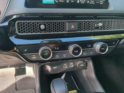Used 2023 Honda Civic Touring image 27