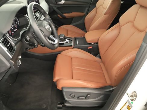 Used 2021 Audi Q5 Prestige w/ Prestige Package AWD/4WD image 24