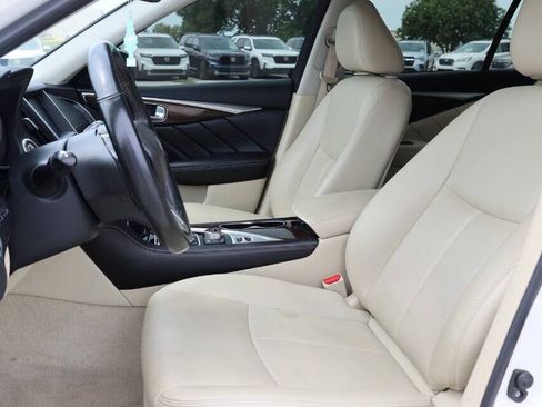 Used 2018 INFINITI Q50 Luxe w/ Essential Package (3.0T Luxe) AWD/4WD image 13