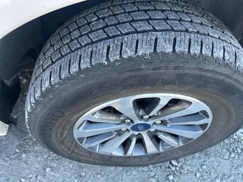 Used 2017 Ford Expedition XLT w/ Equipment Group 202A image 12