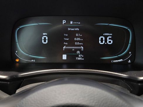 Certified 2025 Kia Soul LX w/ LX Technology Package FWD image 6