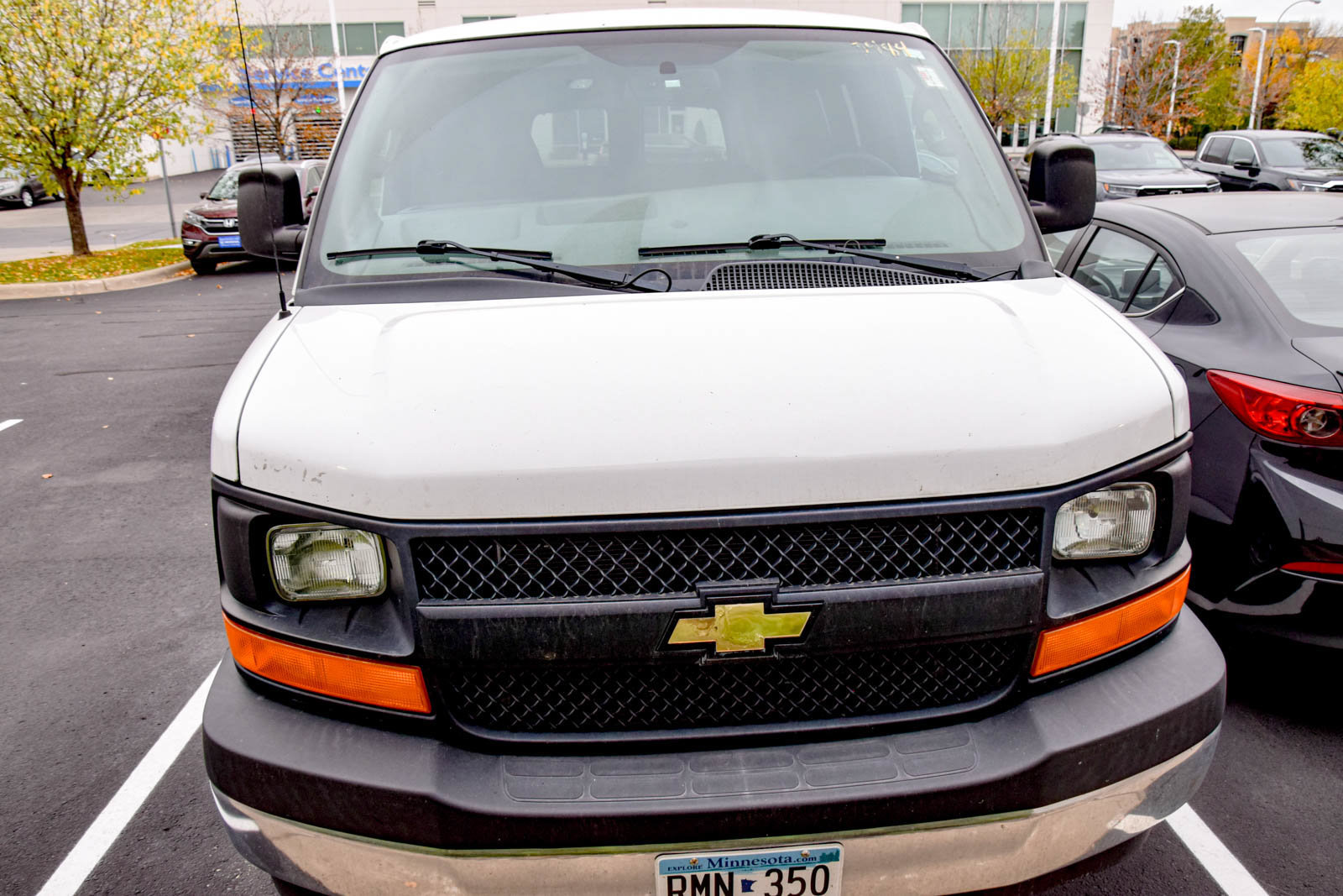 Used 2017 Chevrolet Express 3500 LS w/ Cold Climate Package RWD image 2