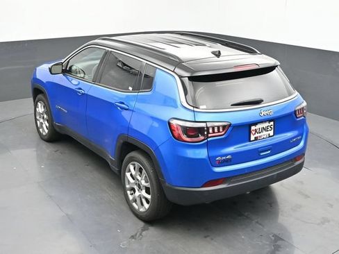 Used 2025 Jeep Compass Limited AWD/4WD image 43