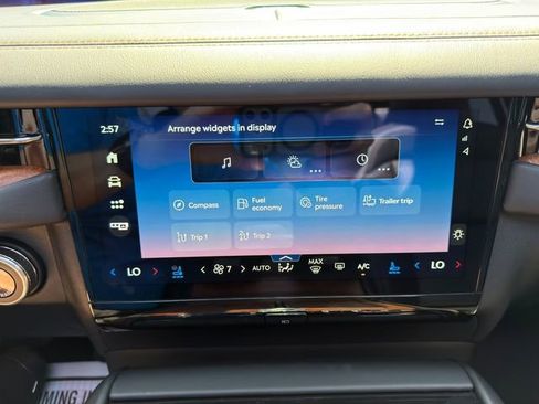 Used 2025 Lincoln Navigator L Black Label AWD/4WD image 45