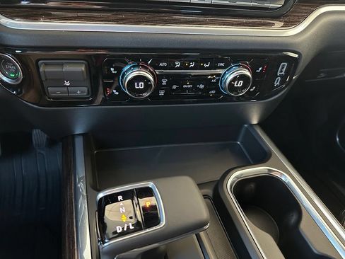 New 2026 GMC Sierra 1500 Elevation w/ Elevation Premium Package AWD/4WD image 24