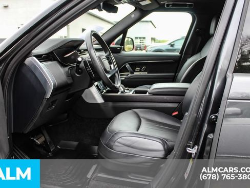 Used 2023 Land Rover Range Rover Long Wheelbase SE AWD/4WD image 16