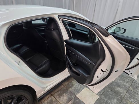 Used 2022 MAZDA MAZDA3 s FWD image 13