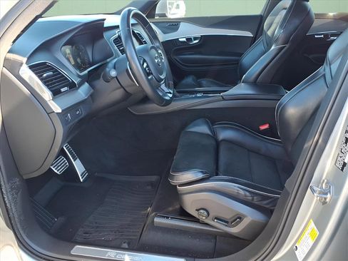 Used 2019 Volvo XC90 T5 R-Design w/ Protection Package image 10