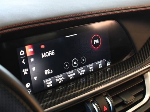 Used 2023 Alfa Romeo Stelvio Estrema AWD/4WD image 33