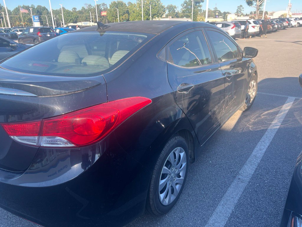 Used 2011 Hyundai Elantra GLS FWD image 4