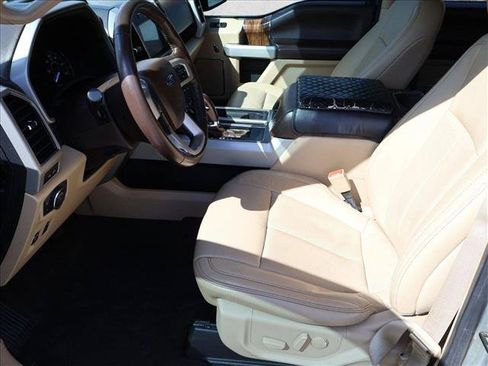 Used 2019 Ford F150 Lariat w/ Equipment Group 501A Mid AWD/4WD image 21