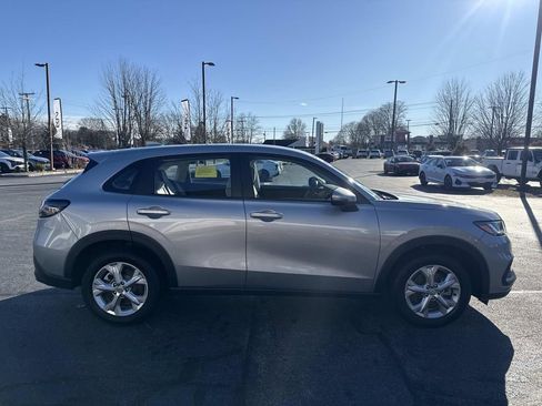 Used 2023 Honda HR-V LX image 8