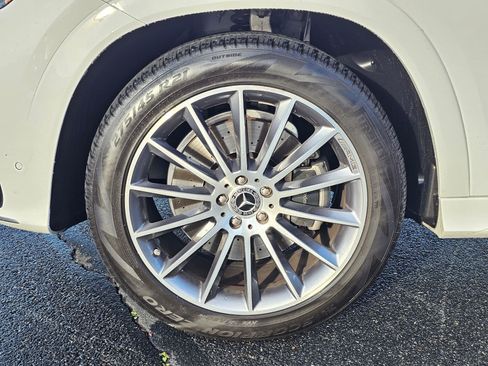 Used 2024 Mercedes-Benz GLE 350 4MATIC image 8