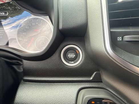 New 2026 RAM 1500 Express AWD/4WD image 15