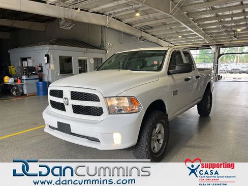 Used 2017 RAM 1500 Express AWD/4WD image 1