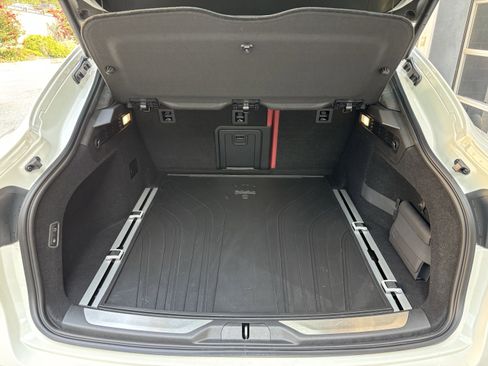 Used 2023 Maserati Levante Trofeo image 25