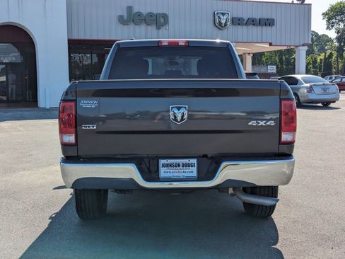 Used 2021 RAM 1500 Classic SLT image 4