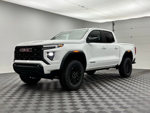 New 2026 GMC Canyon Elevation w/ Convenience Package image 12