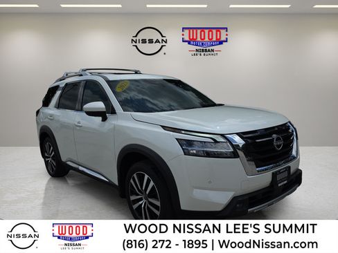 Used 2023 Nissan Pathfinder Platinum w/ Cargo Package AWD/4WD image 1