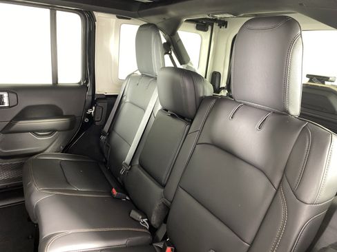 New 2026 Jeep Wrangler Sahara image 32