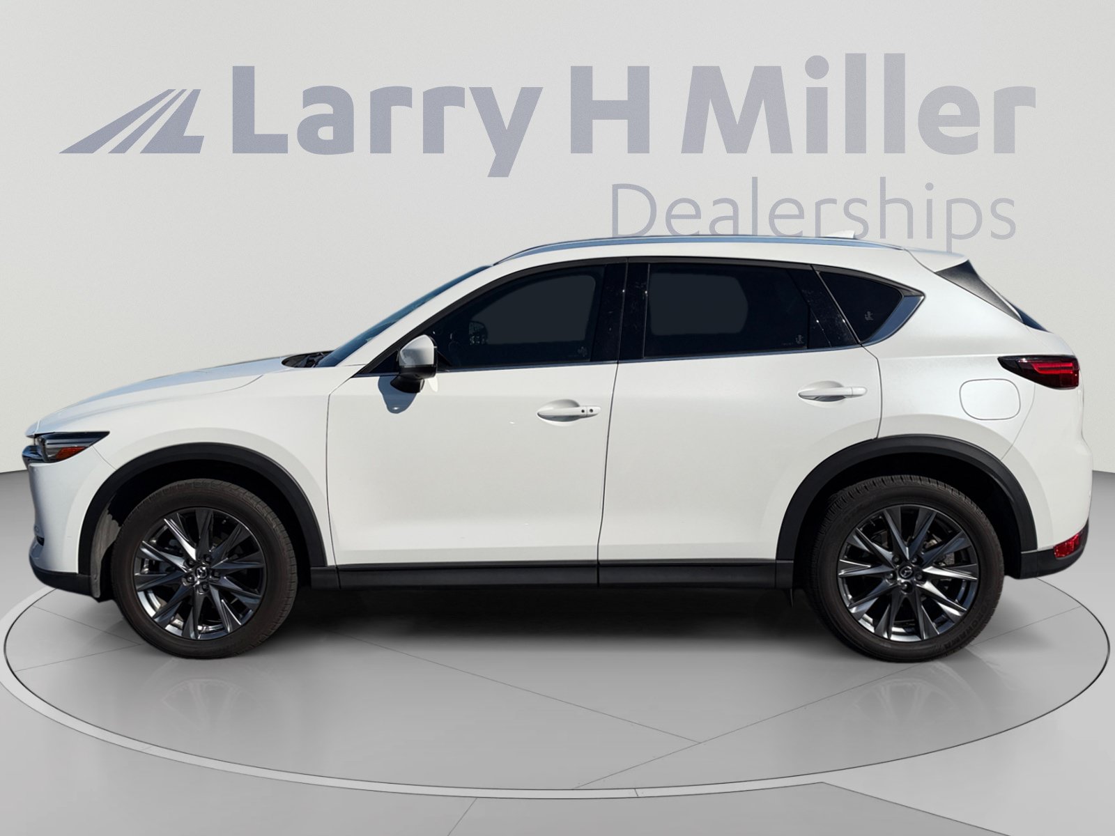 Used 2021 MAZDA CX-5 Signature AWD/4WD image 2