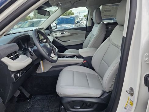 New 2026 Ford Explorer Active w/ Active Comfort Package image 10