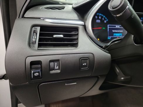 Used 2017 Chevrolet Impala LT image 18