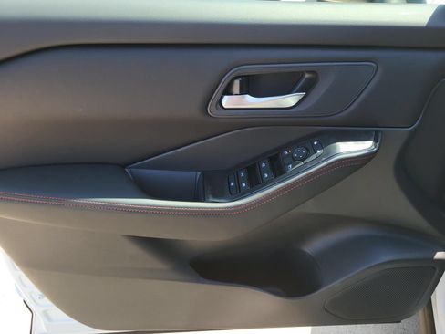 New 2026 Nissan Rogue SV AWD/4WD image 18