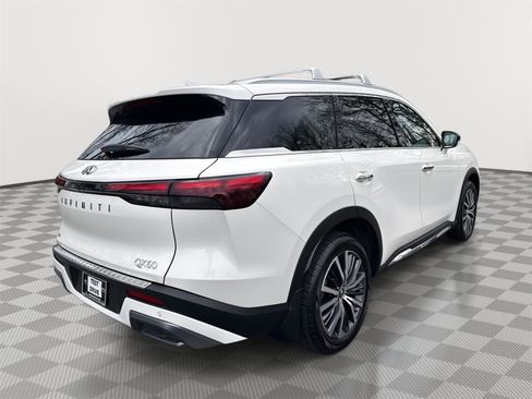 Used 2023 INFINITI QX60 Sensory w/ Cargo Package image 5