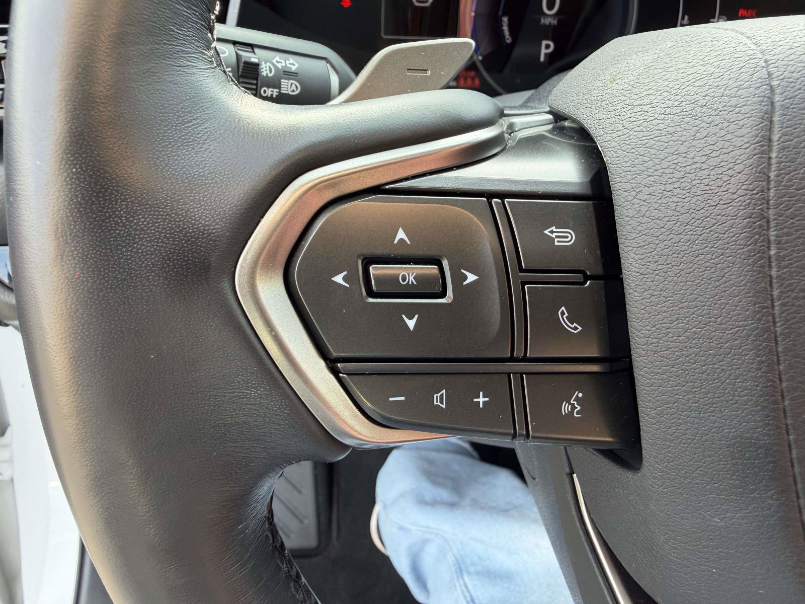 Used 2025 Lexus NX 350h AWD w/ Premium Package image 26