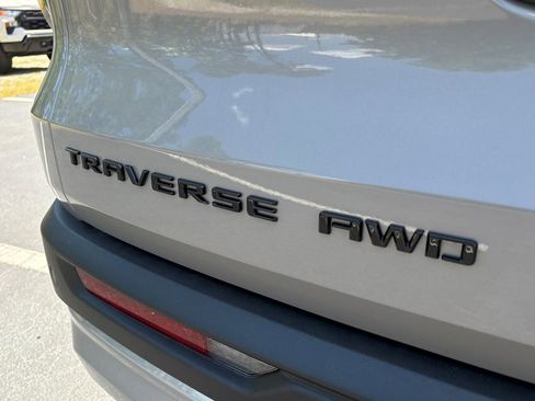 New 2026 Chevrolet Traverse Z71 w/ Enhanced Driving Package AWD/4WD image 10