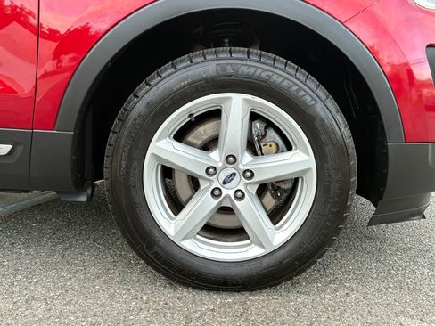 Used 2016 Ford Explorer XLT AWD/4WD image 33