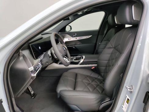 New 2026 BMW 740i w/ Premium Package image 12