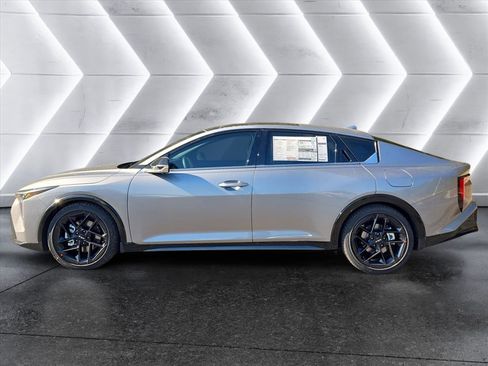 New 2025 Kia K4 GT-Line Turbo image 2