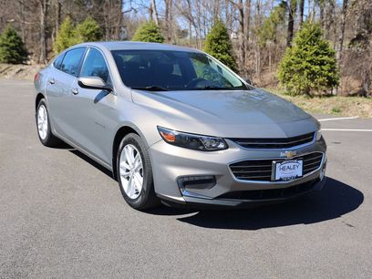 Used 2017 Chevrolet Malibu LT