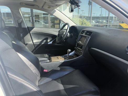 Used 2011 Lexus IS 250 AWD w/ Luxury Plus Value Edition image 19