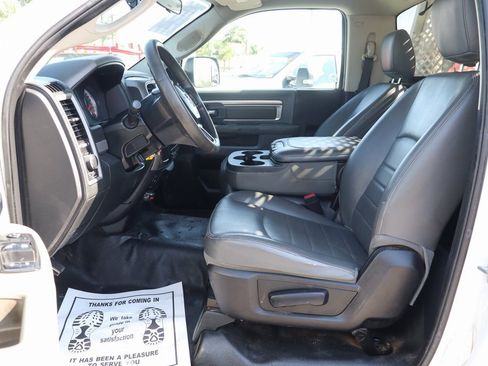 Used 2018 RAM 4500 Tradesman w/ Power & Remote Entry Group image 19