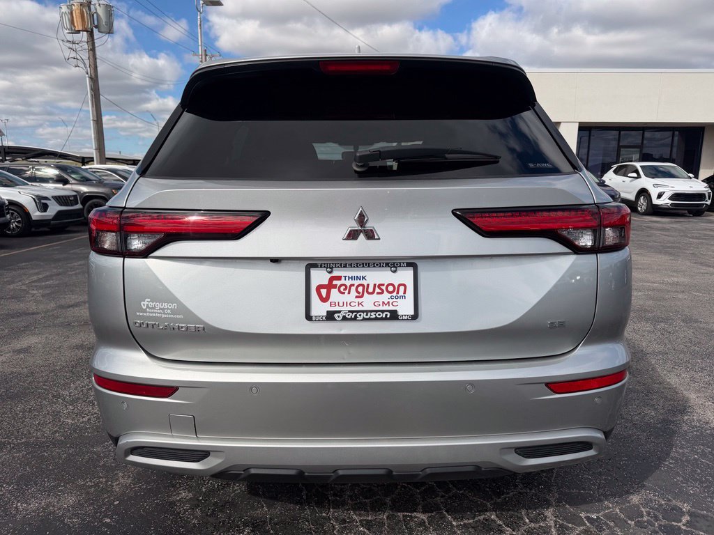 Used 2023 Mitsubishi Outlander SE AWD/4WD image 15