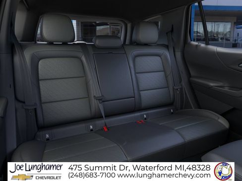 New 2027 Chevrolet Equinox LT w/ Convenience Package II FWD image 17