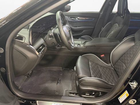 Used 2026 Cadillac CT5 V w/ Technology Package AWD/4WD image 17