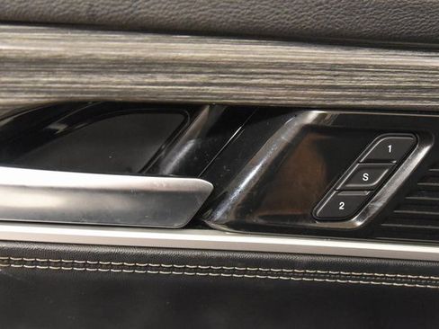 Used 2022 Jeep Wagoneer Series II w/ Rear Seat Video Group 1 image 16