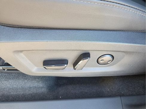 New 2026 Nissan Murano SL image 14