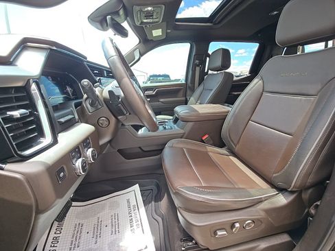 Used 2024 GMC Sierra 1500 Denali AWD/4WD image 14