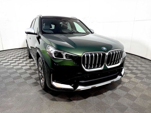 Used 2023 BMW X1 xDrive28i w/ Convenience Package AWD/4WD image 2