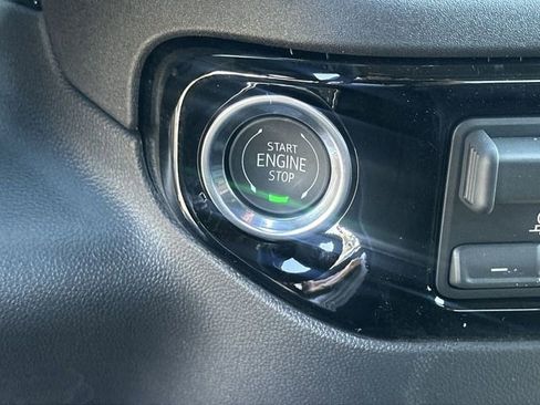 New 2026 GMC Sierra 1500 Elevation image 17