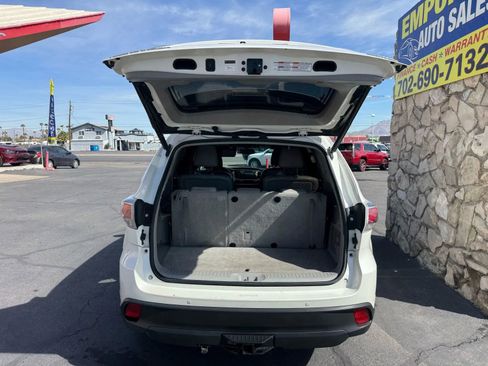 Used 2014 Toyota Highlander Limited image 9