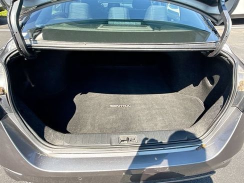 Used 2023 Nissan Sentra SV FWD image 30